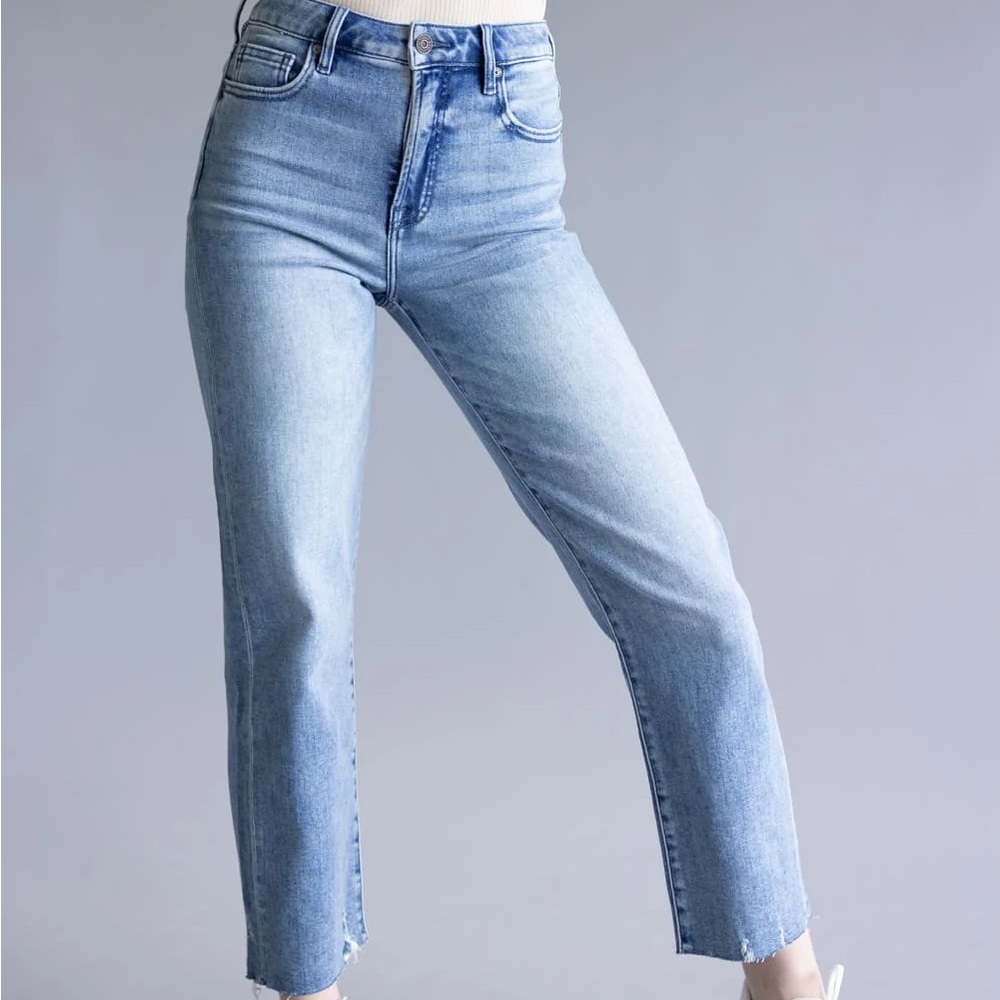 Hidden Tracey High Rise Cropped Straight Leg Jeans
